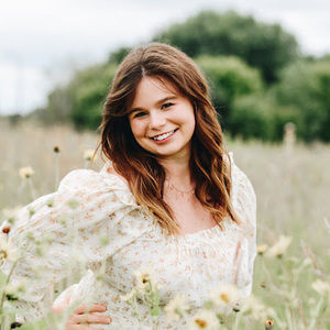 Meet your Posher, Ella